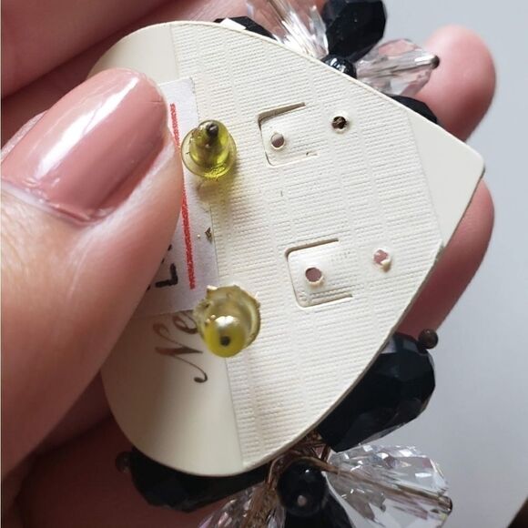 VINTAGE Marquise Shape Black & White Earrings - Picture 7 of 7